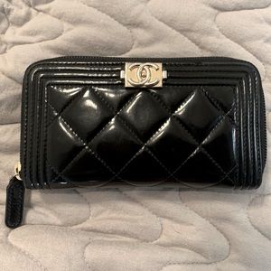 Chanel boy zip around wallet